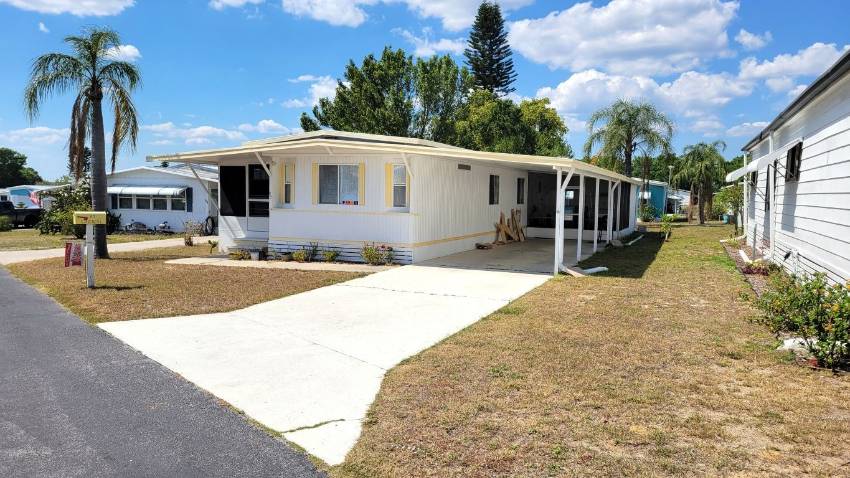 65 Juniper Drive East a Dundee, FL Mobile or Manufactured Home for Sale